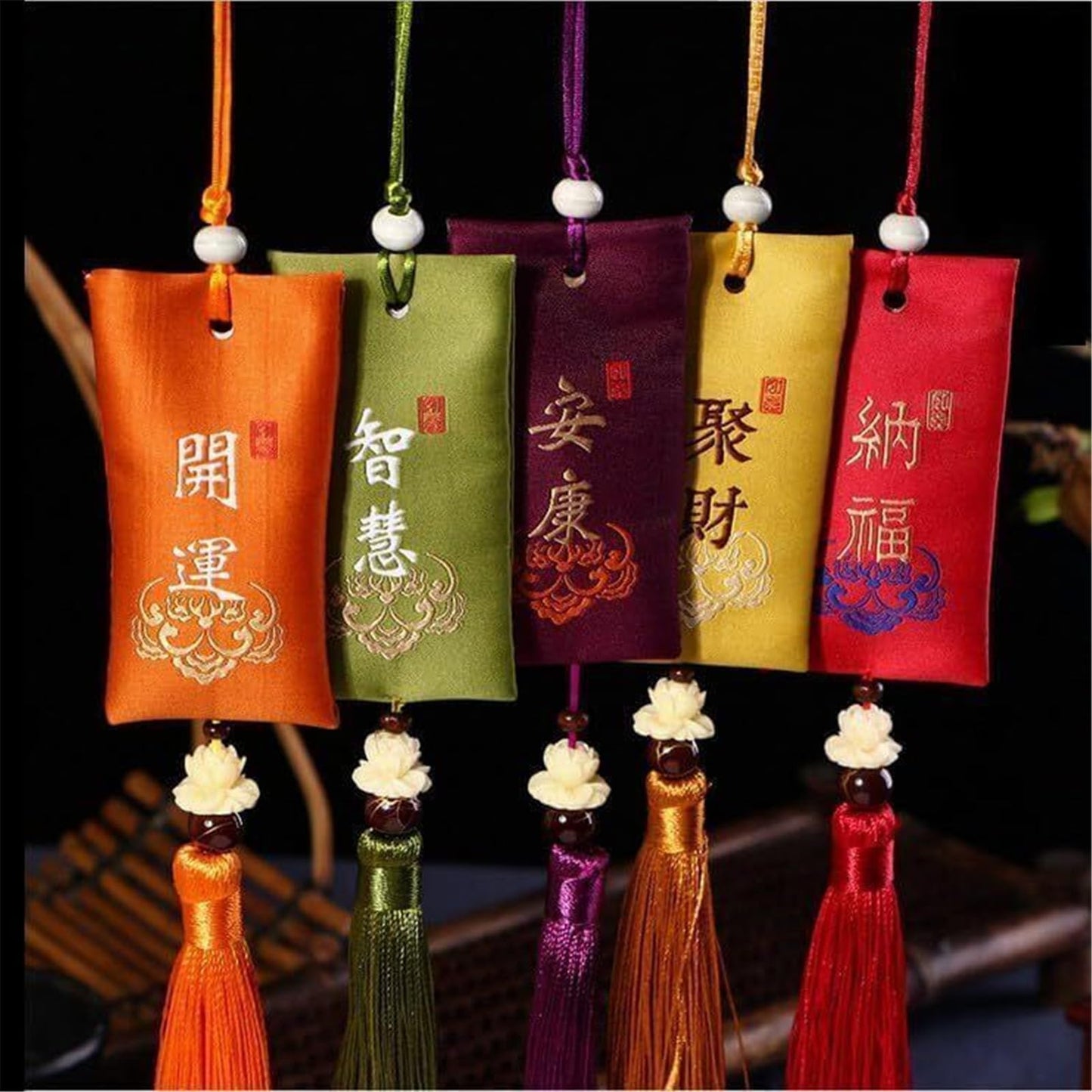 Spiritual Salt with Sachet - Spiritual Salt Pouch, Spiritual Salt for Money, Buddhist Spiritual Salt Pouch Necklac, Spiritual Salt Pouch from China, Classical Chinese Talisman (Gather Wealth)