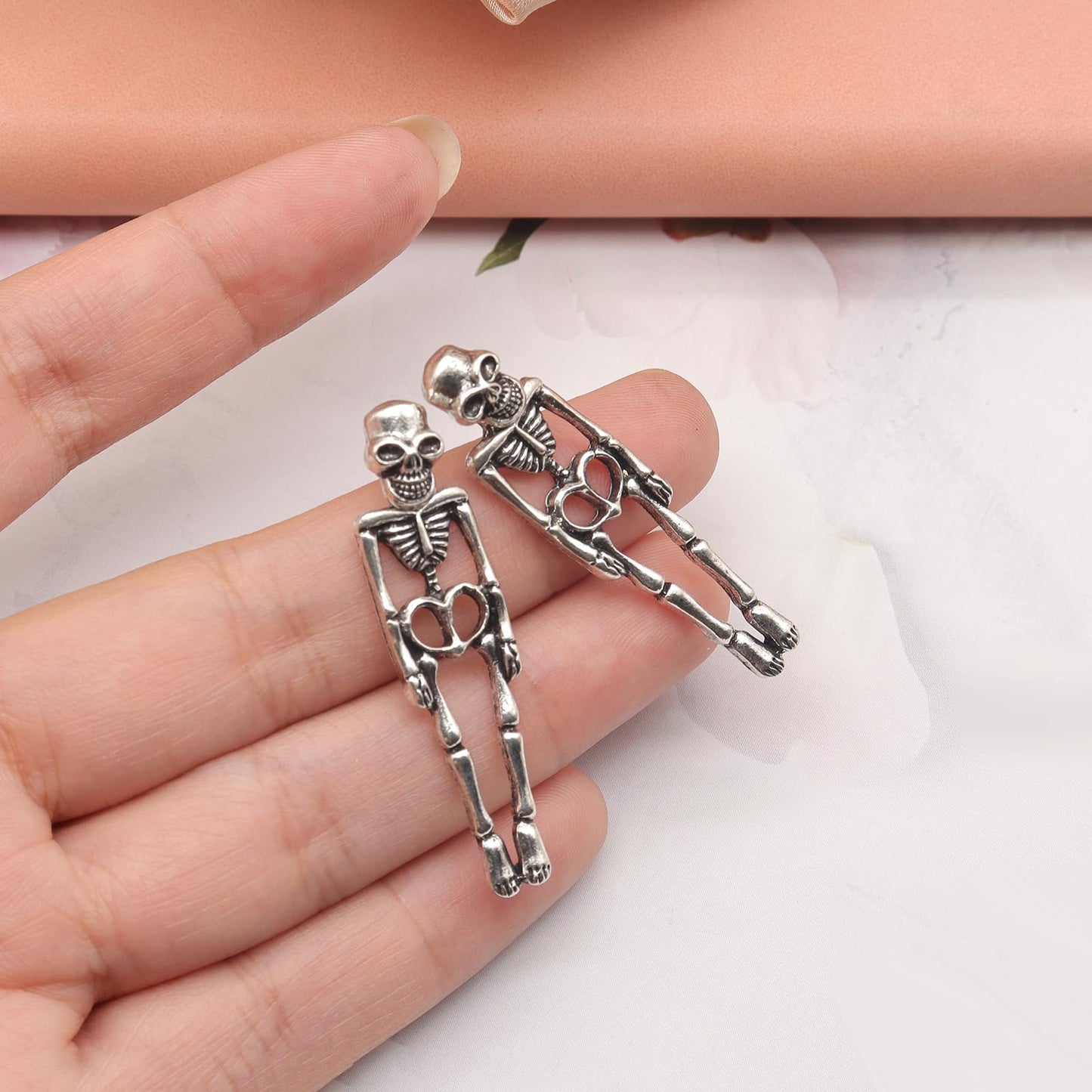 Halloween Gothic Skeleton Unique Earrings Punk Human Skull Funny Earrings Ghost Groom Bride Front Back Stud Earrings for Women