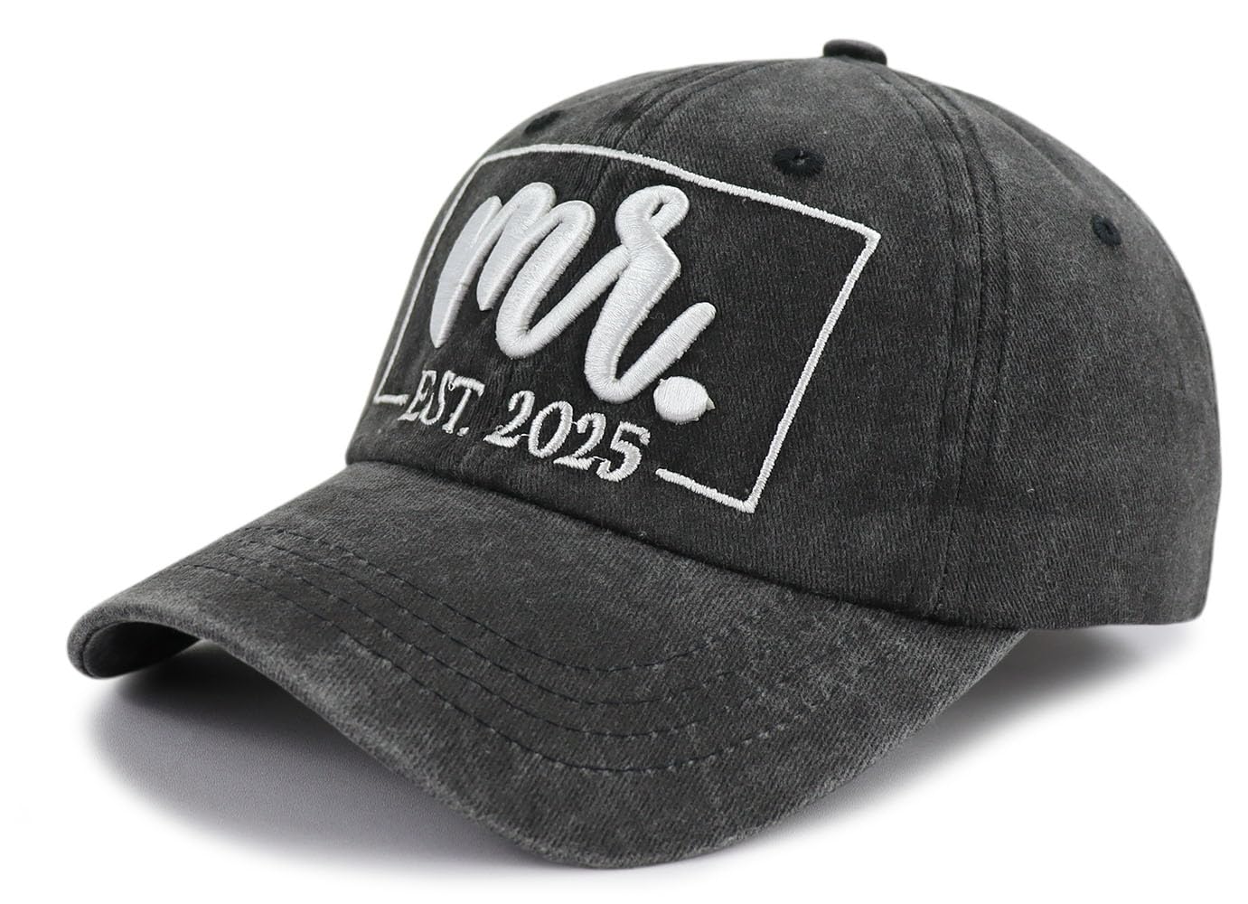 Mr and Mrs Gifts 2025, Embroidered Engagement Party Decorations Baseball Cap, Adjustable Couples Gifts Groom Bride Hat, Birthday Honeymoon Wedding Gifts Black