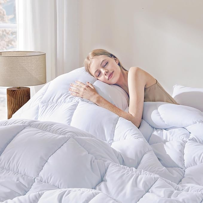DOWNCOOL Comforters Queen Size, Duvet Insert, White All Season Duvet, Lightweight Quilt, Down Alternative Hotel Comforter...