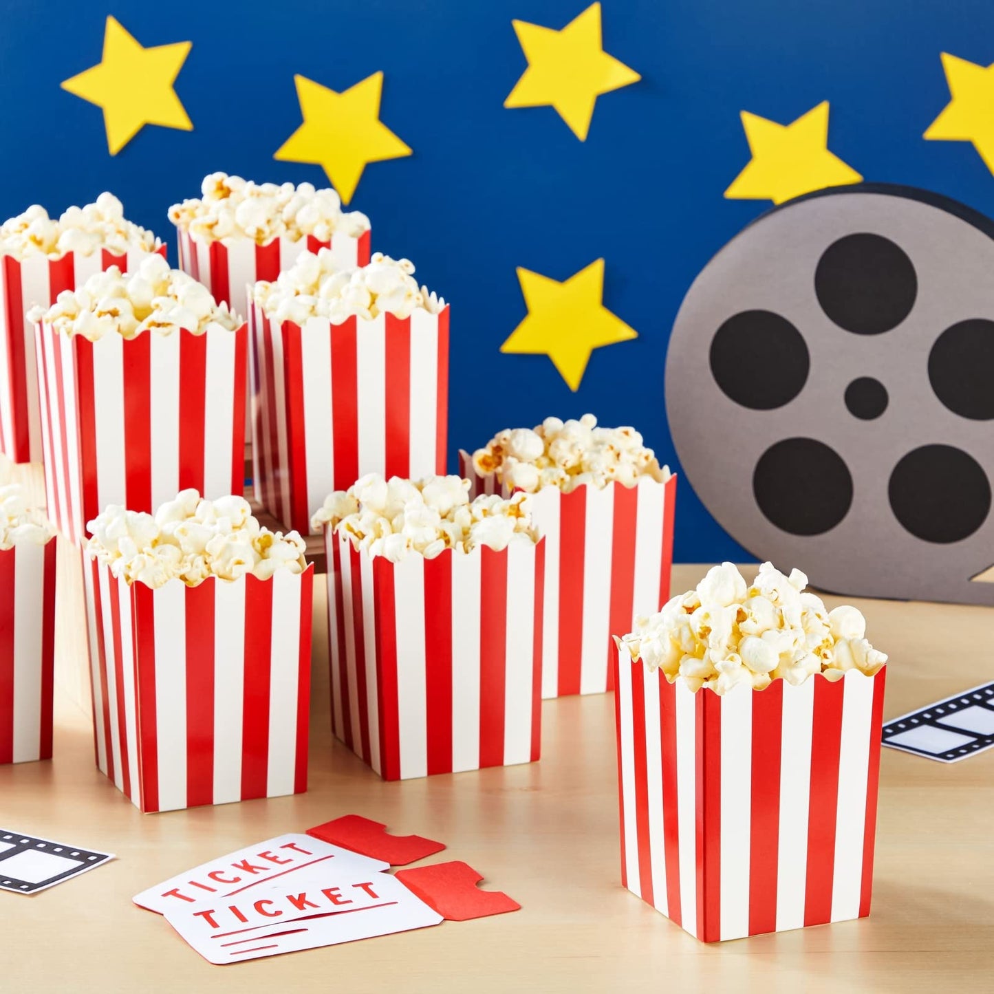 Juvale 100 Pack Red and White Mini Popcorn Boxes for Party, Bulk Paper Popcorn Containers for Movie Night Decorations (3 x 4 In)
