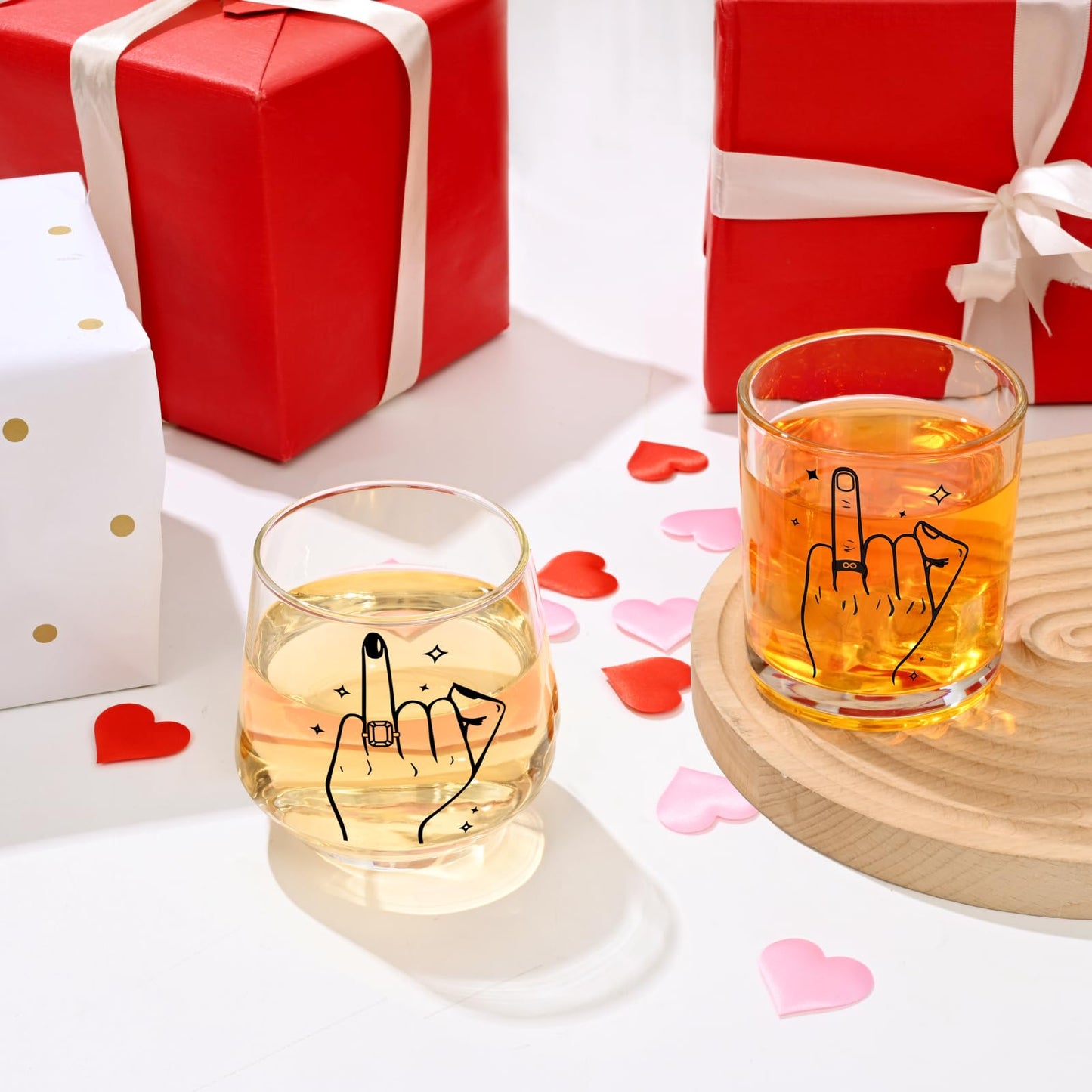 Futtumy Ring Finger Wine Glasses and Whisky Glasses, Wedding Gifts for Couples, Bridal Shower Gifts, Engagement Gift, Bride and Groom Gift, Engagement Present for Couples Mr. Mrs. His Hers