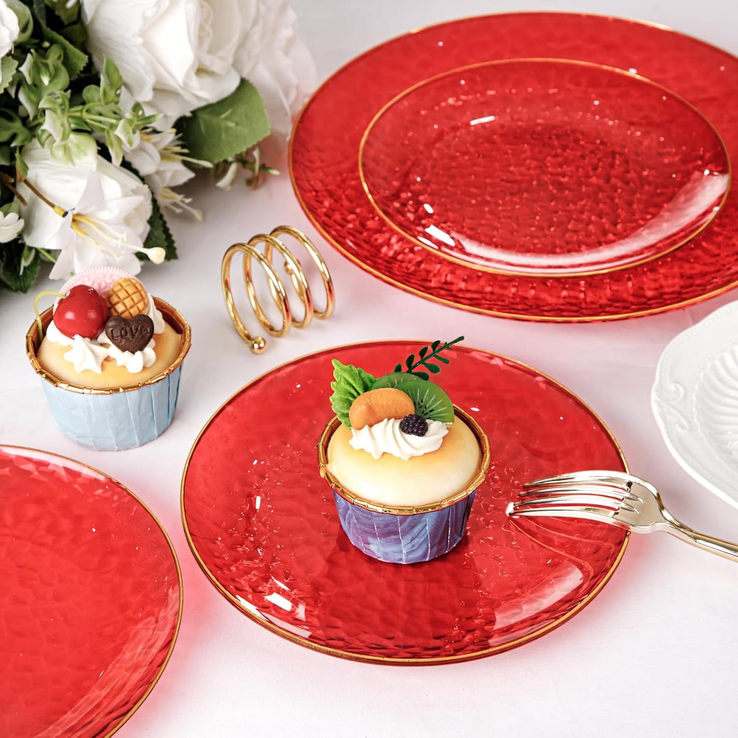 Rubtlamp 60 Pcs Red Plasitc Plates, Clear Red Disposable Plates With Gold Rim, Fancy Party Plates, red Hammered Plastic plates Include 30 Dessert Platos, 30 Dinner Platos