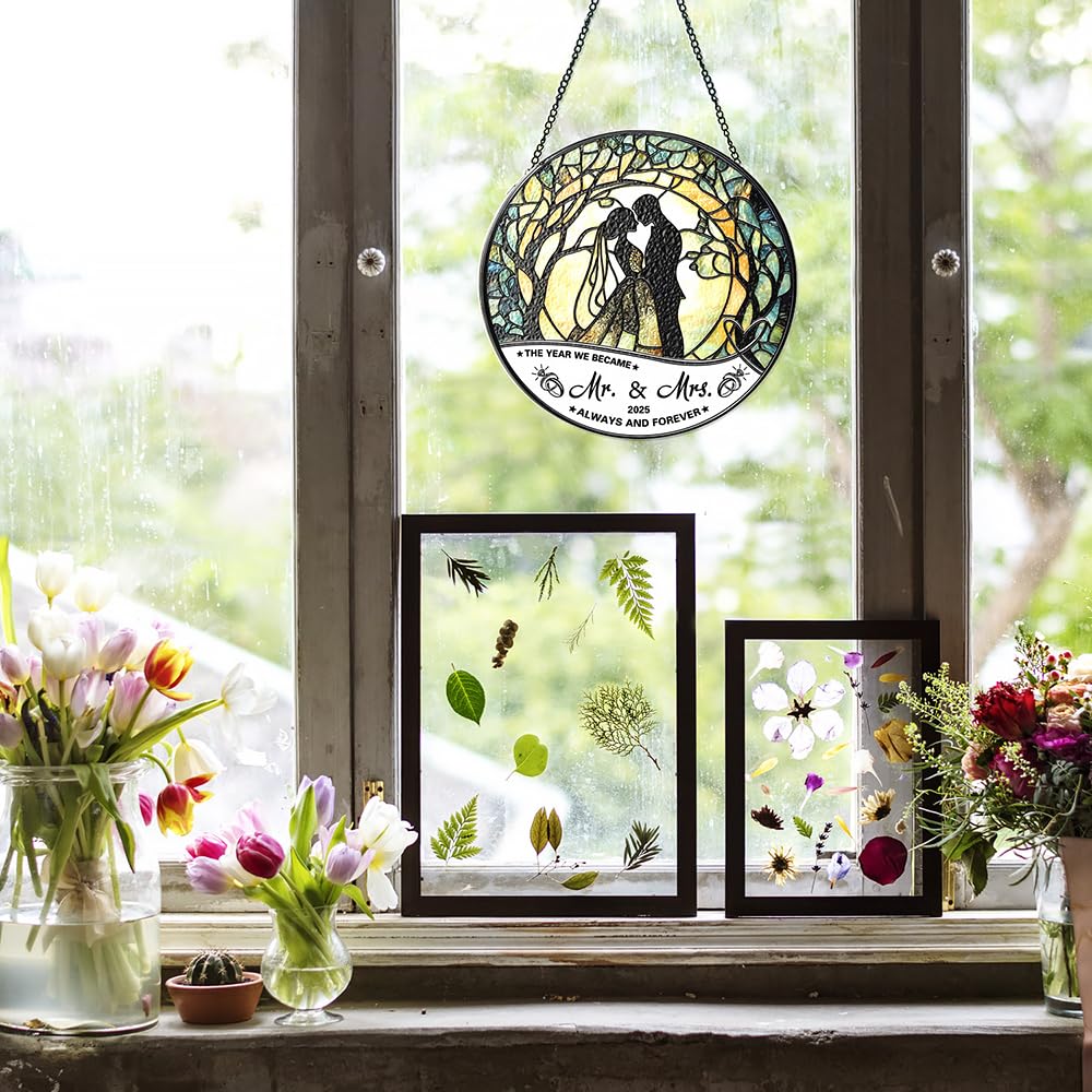 Stained Glass Suncatcher - Mr & Mrs 2025 Wedding Keepsake, Wedding Anniversary Keepsake, Bridal Shower Gift for Newlyweds,Suncatchers for Windows Hanging - Bride's Home Decoration or Ceremony Souvenir