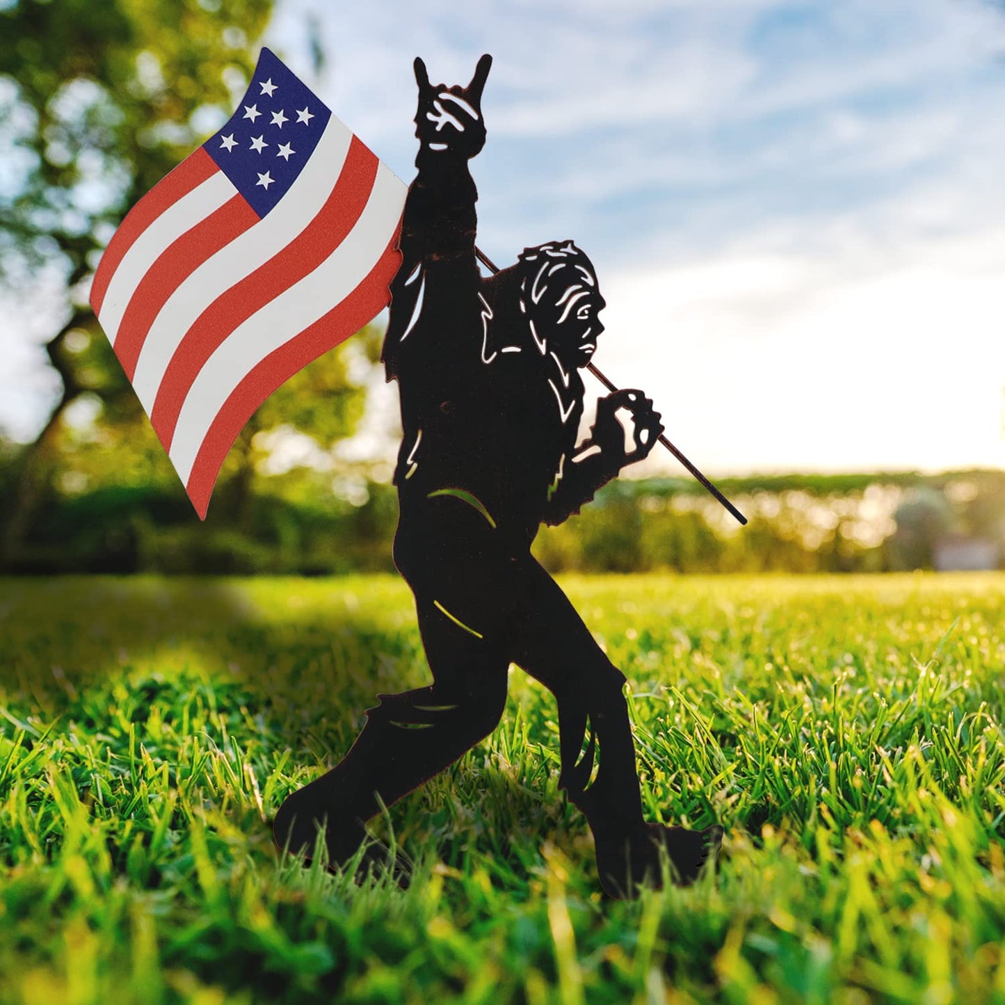 TT & MM Bigfoot Yard Decor Metal Garden Stakes,Big Foot Sasquatch Gifts for Men/Women,Patriotic Decorations Outdoor Bigfoot Silhouette Statues for Yard Art,Patio,Lawn