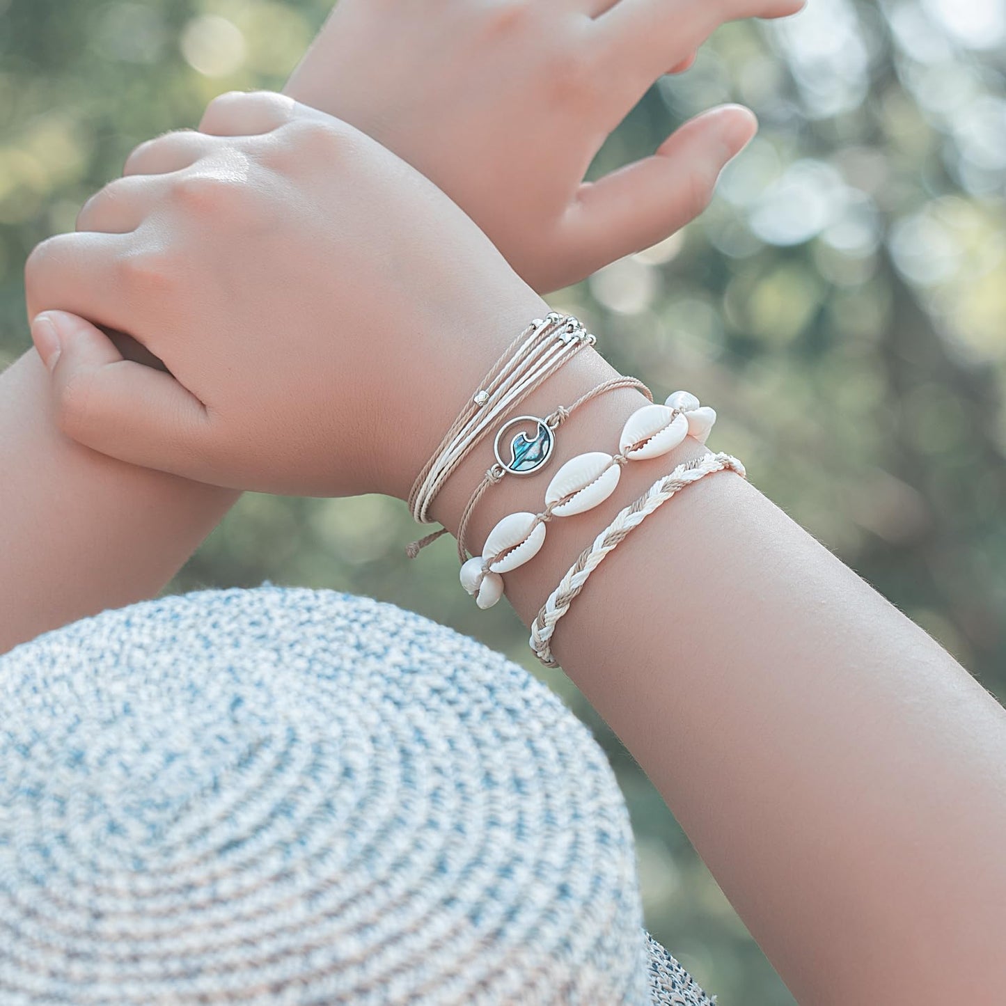 FANCY SHINY Wave String Bracelets Braid Puka Shell Bead Bracelets Handmade Cute Trendy Boho Abalone Jewelry Gifts for Women(Sand