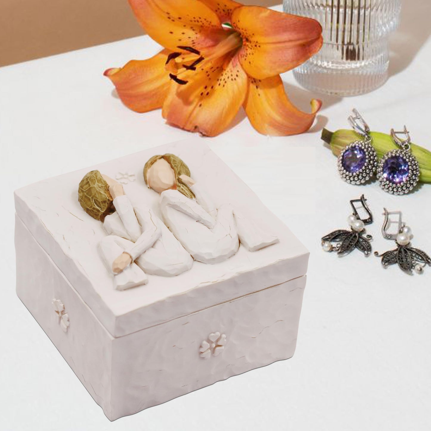AcowSpt Best Friend Birthday Gifts for Women, Friendship Gifts for Women, Sculpted Hand-Painted Keepsake Box