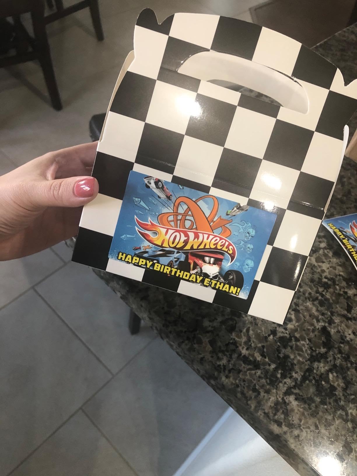 Adorox Set of 24 Checkered Racing Treat Boxes - Race Car Theme Party Favors, Birthday Party Supplies, Gift Boxes for Kids, Party Decorations