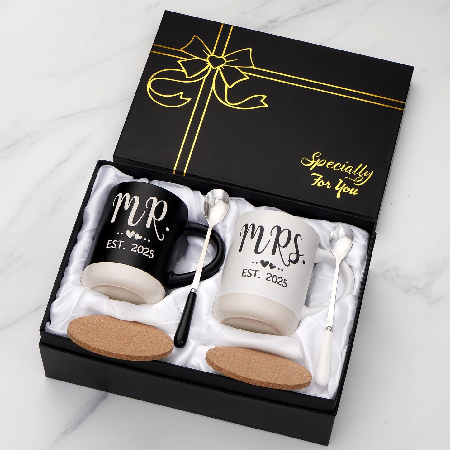 Cabtnca Wedding Gifts, Mr and Mrs Gifts, Engagement Gifts for Couples, Bridal Shower Gifts, Mr and Mrs Est 2025 Mugs, Wedding Registry Gifts for Her Him, Wedding Gifts for Newlyweds, 16 Oz