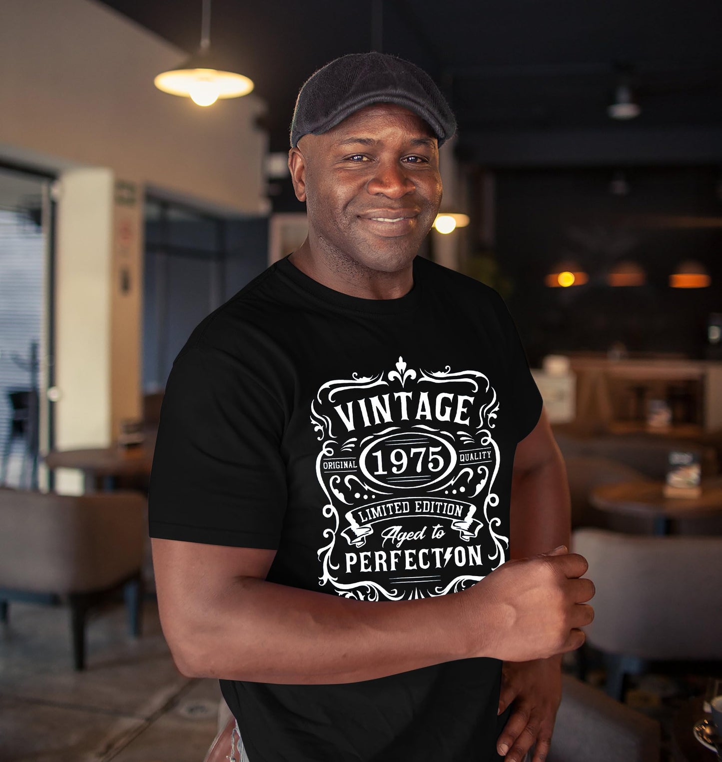 50th Birthday Vintage Shirt for Men：Vintage 1975 Shirt Aged to Perfection Graphic Tee 50th Birthday Gift Black