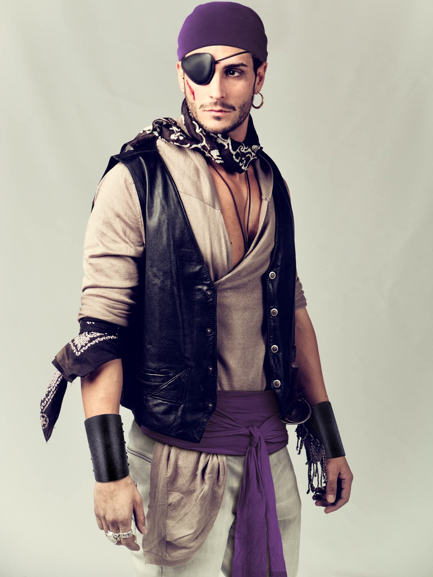 Bencailor 4 Pcs Pirate Costume Men Women Pirate Bandana Sash Belt Hat Accessories Cosplay Masquerade(Medium,Black, Dark Purple)