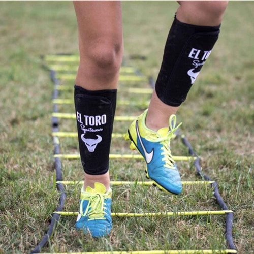 El Toro The Ankle Weight reinvented, 1lb,1.5lb,2lb Wearable Weight System for Dancers, Yoga, Pilates, Swimming & Fitness Enthusiasts of All Sports & Activities (1lb Small, Pink)