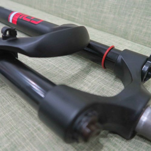 CDHPOWER 26" Suspension Fork, Single Shoulder 28.6mm Straight Tube Ultralight Aluminum Alloy Disc Brake (1-1/8" Headset included)