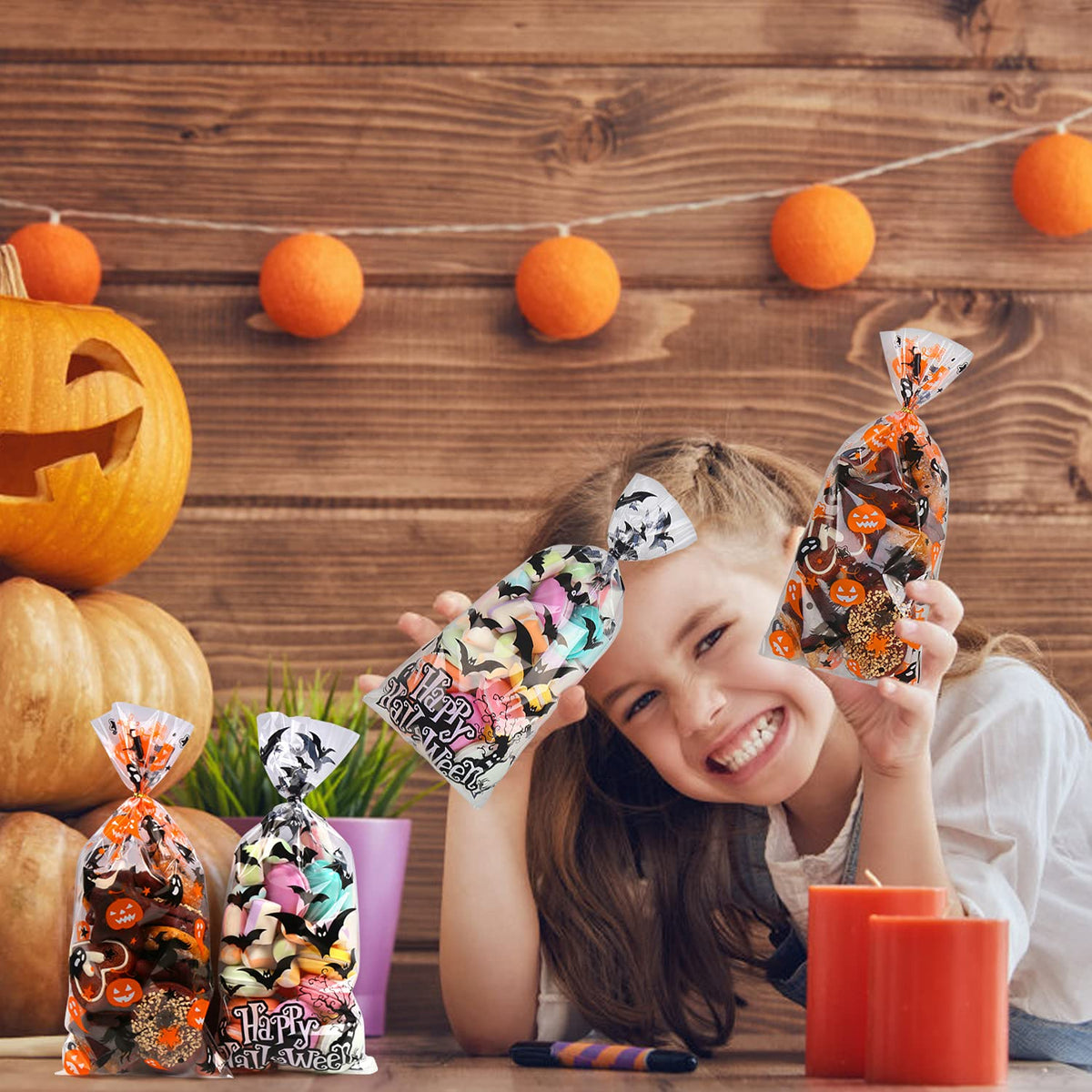 STEFORD Halloween Cellophane Bags,180 PCS Halloween Clear Cellophane Candy Gift Treat Bags for Party Favors Supplies