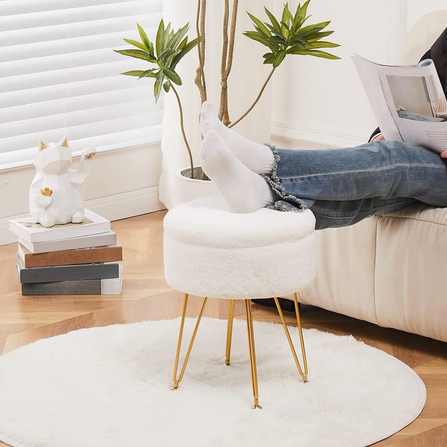 Cplxroc Footrest Footstools Round Faux Fur Ottoman with Storage Space Soft Vanity Chair Seat Coffee Table Ottoman Small Side Table Metal Legs with Adjustable Footings (Cream)
