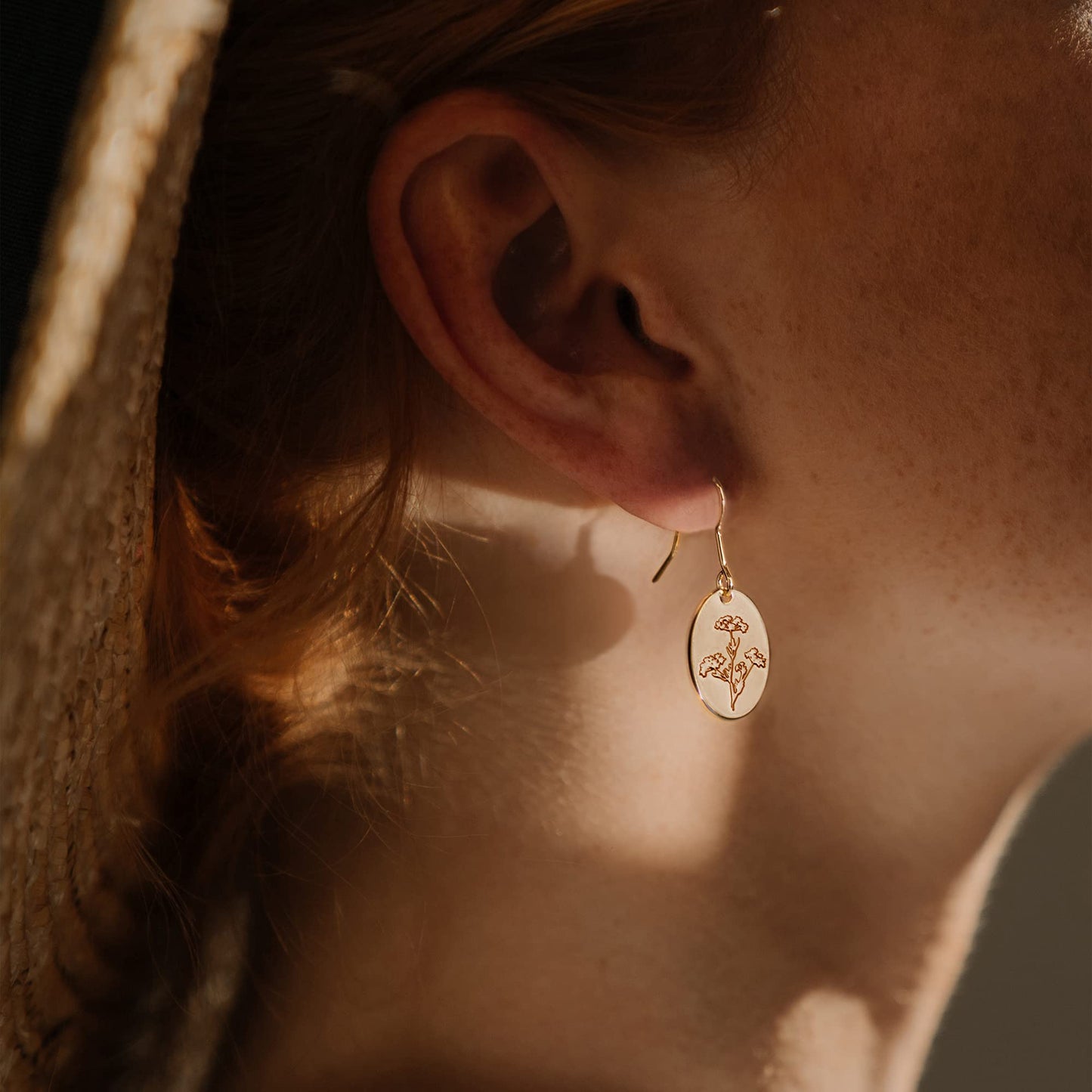 Moodear Trendy Earrings for Women - Dainty Flower Dangle Earrings - Minimalist 14K Gold Plated Hypoallergenic Statement Jewelry