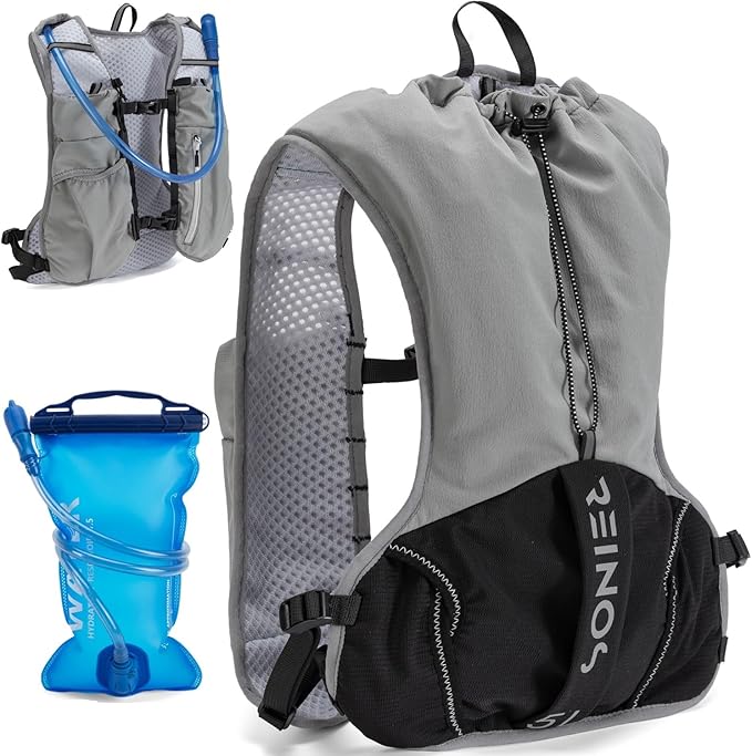 Running Vest for Women and Men Lightweight Hydration Backpack Pack with 1.5L Water Bladder Bag Running Gear Accessories fo...