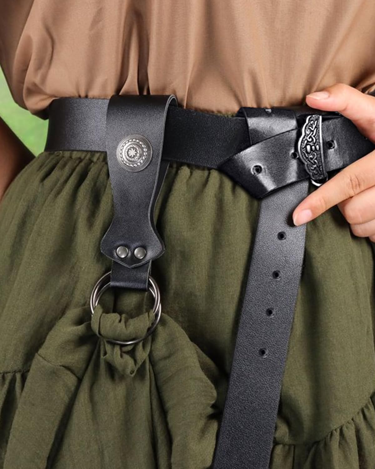 L'VOW Medieval Leather Belt Skirt Clip Women's Renaissance Pirate Belt Viking Halloween Costume Accessory(Black)