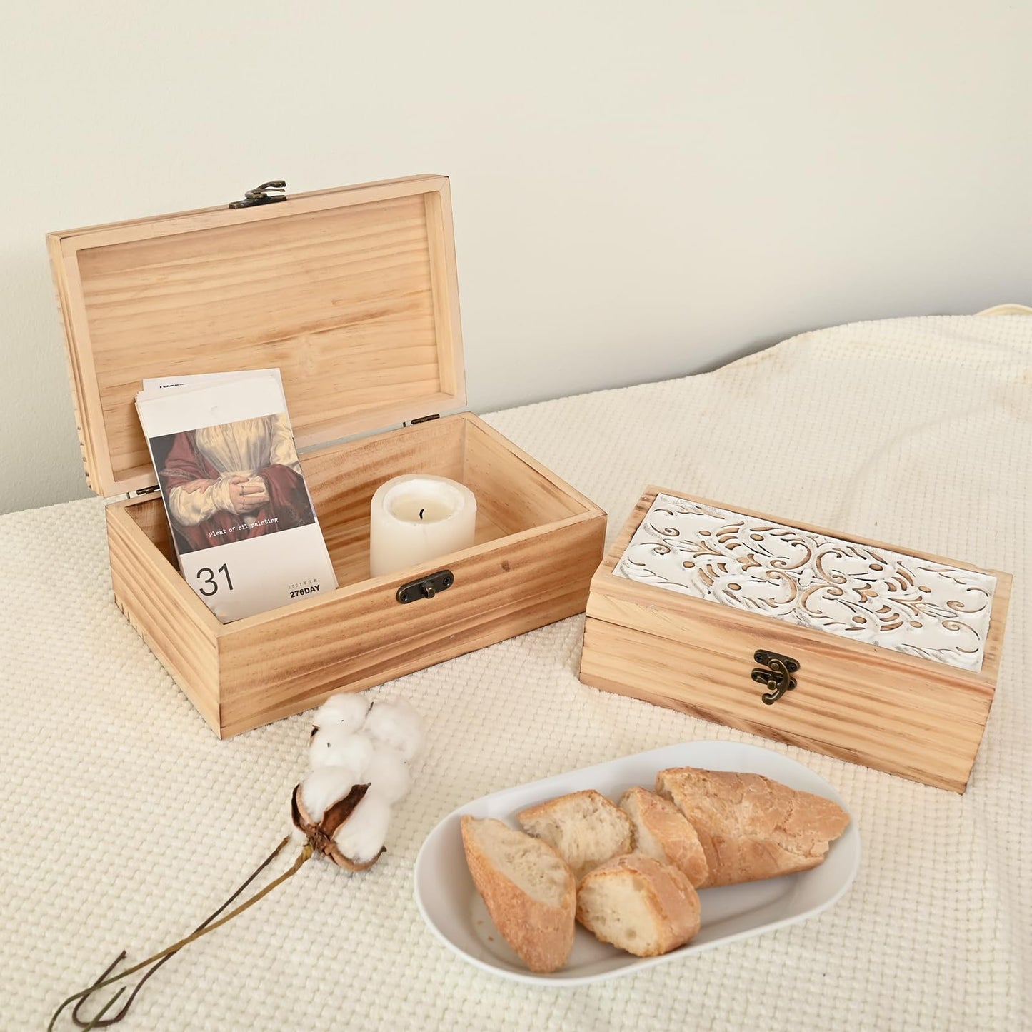 DECOR4SEASON Wooden Box Set of 2 - Rustic Farmhouse Decorative Boxes with Hinged Lid and Carved Design