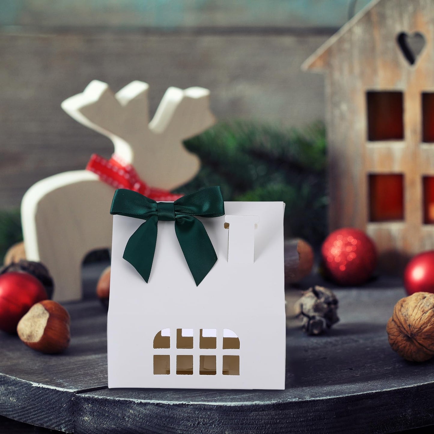 Cholemy 36 Pcs House Shaped Gift Boxes with Bow, 4.9 x 4.9 x 4.9 Inch House Shaped Paper Candy Treat Dessert Biscuit Cookie Box Gift Wrap for Wedding Birthday Party Christmas(White, Green)