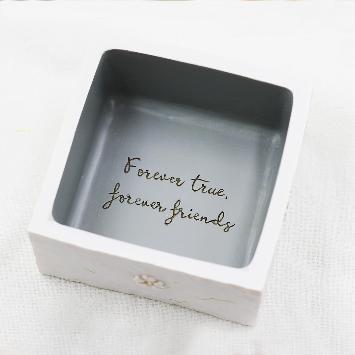 AcowSpt Best Friend Birthday Gifts for Women, Friendship Gifts for Women, Sculpted Hand-Painted Keepsake Box
