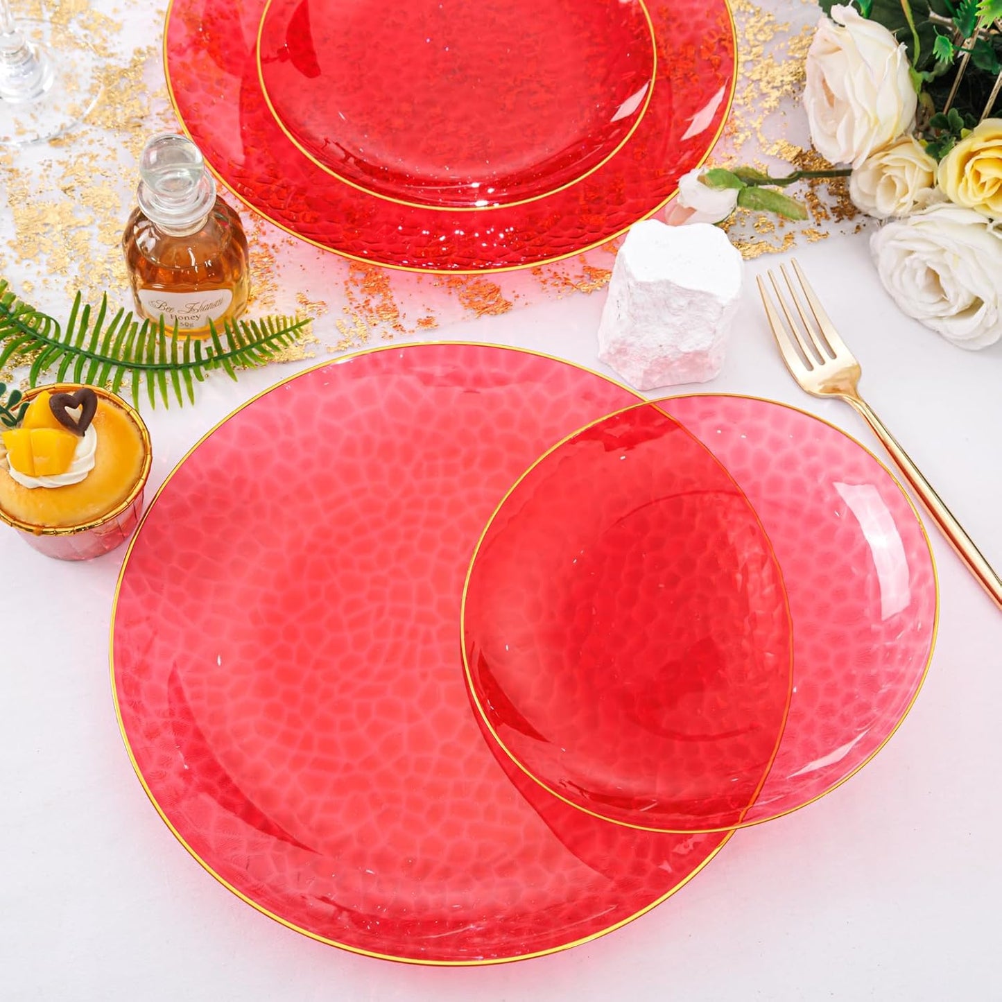 Rubtlamp 60 Pcs Red Plasitc Plates, Clear Red Disposable Plates With Gold Rim, Fancy Party Plates, red Hammered Plastic plates Include 30 Dessert Platos, 30 Dinner Platos