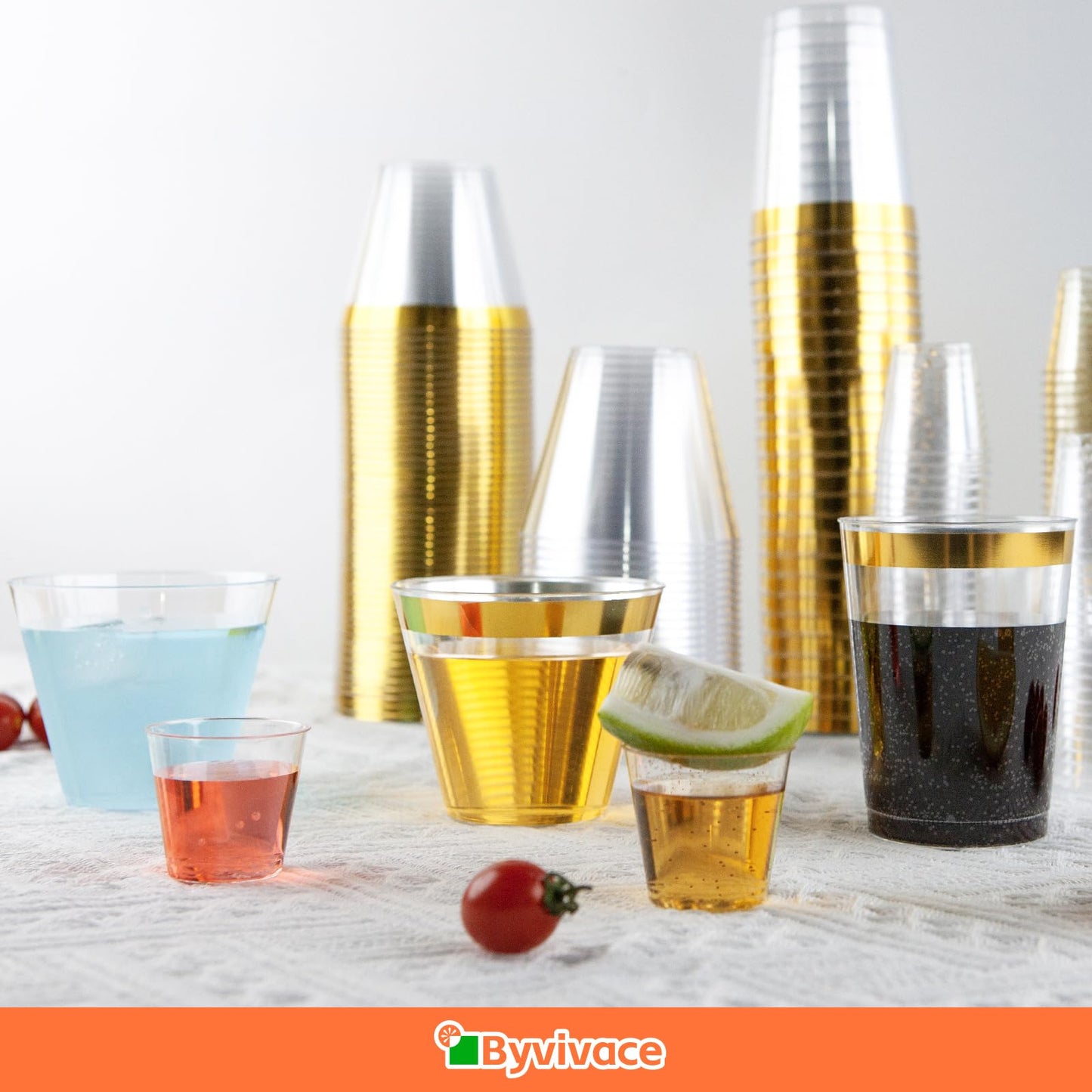 Byvivace 100Counts 9 OZ. Disposable Cups Old fashioned Party Tumblers, 9 Ounce Squat Cups Gold Rimmed Hard Plastic Party Wedding Cups with Gold Rim