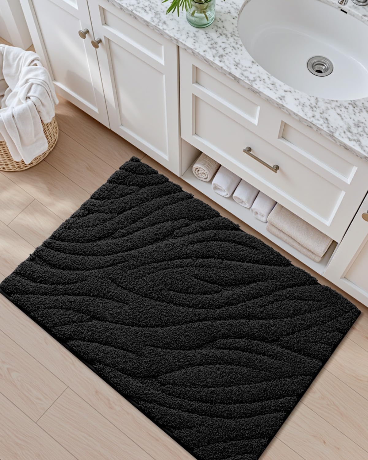 DEXI Bathroom Rugs 24x43, Extra Soft Absorbent Bath Mat, Non Slip Bathmat for Bathroom Floor, Machine Washable Rugs for Shower Floor, Black