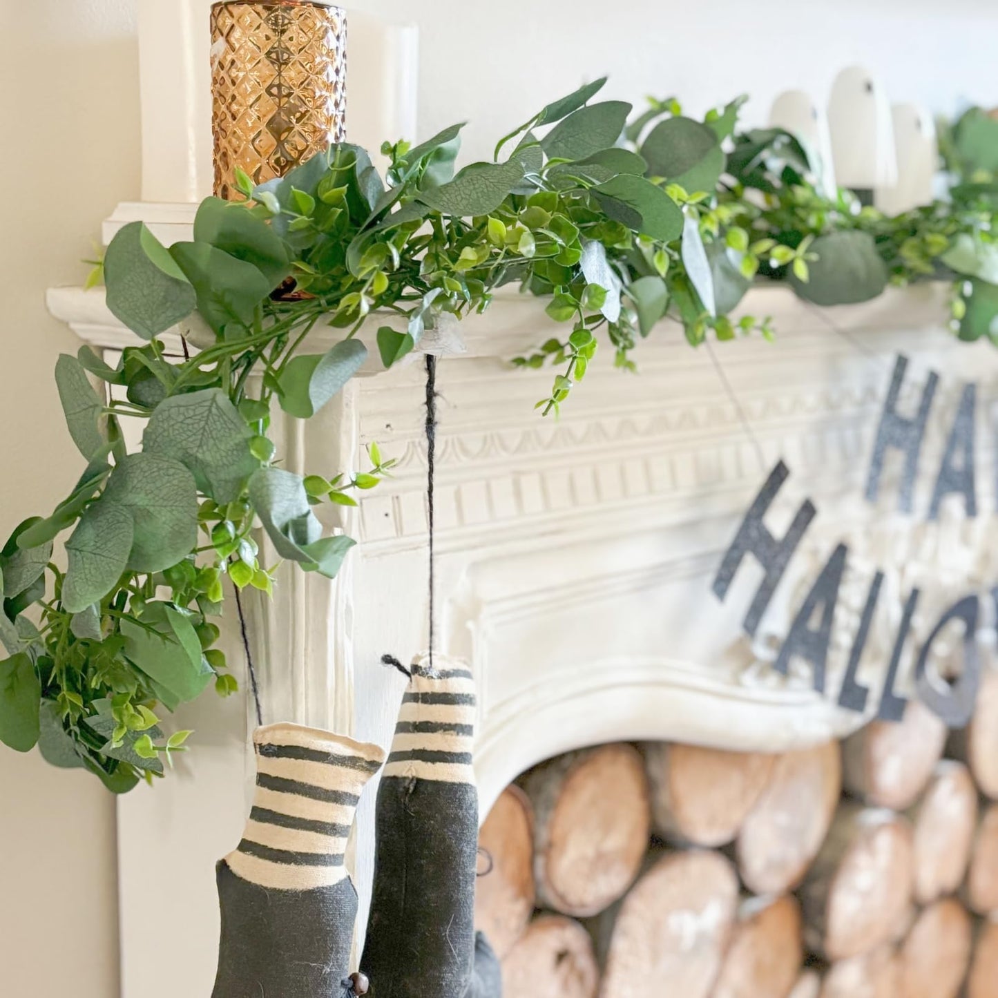 CQURE 4 Pack 5.9ft Eucalyptus Garland, Artificial Eucalyptus Leaves Spring Garland Fake Silver Dollar Greenery Wreath Vines for Wedding Table Party Mantle Bedroom Wall Room Decor