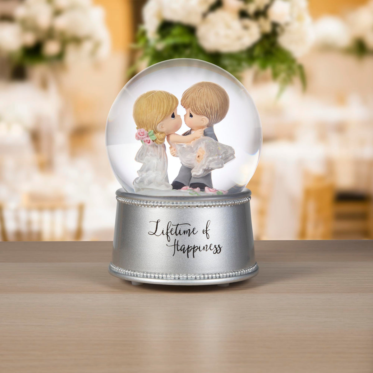 Precious Moments Lifetime of Happiness Bride & Groom Musical Resin/Glass Snow Globe 182101