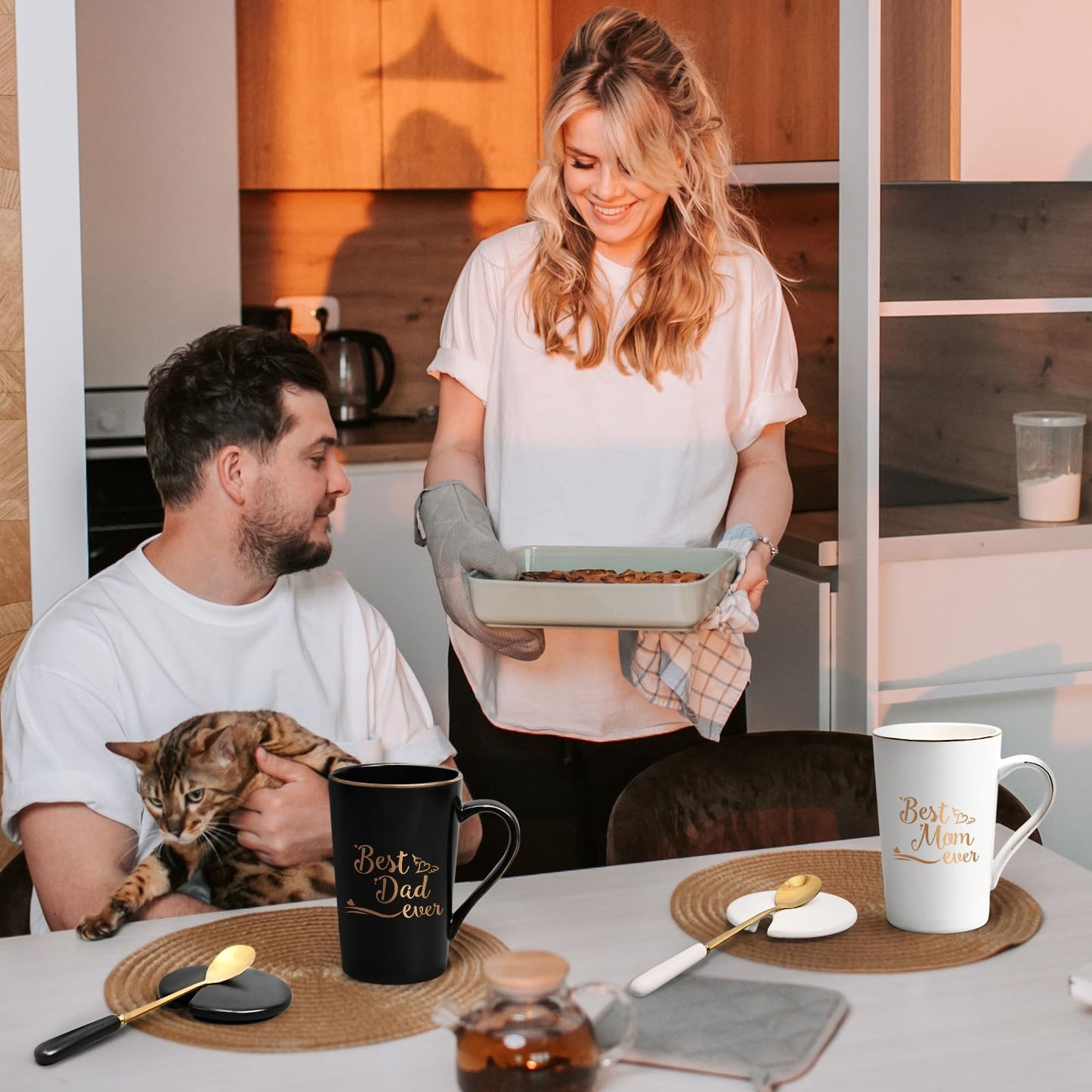 YHRJWN Mom and Dad Gifts, Best Dad and Mom Mug, Christmas Birthday Gifts for Parents from Daughter Son New Parent Couple Gift Set, Christmas 14 Oz Coffee Mug with Gift Box Coaster Spoon