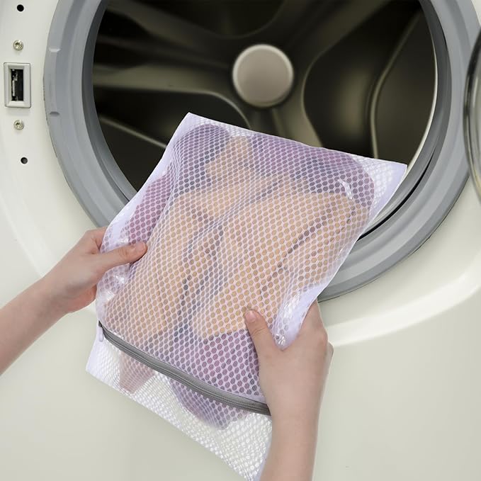 2 PCS Wash Bag for Laundry, Honeycomb Mesh Laundry Bags Delicates Net Bags with Zipper, 15.4x11inch Protective Laundry Bag for Lingerie Bras Socks Baby Clothes