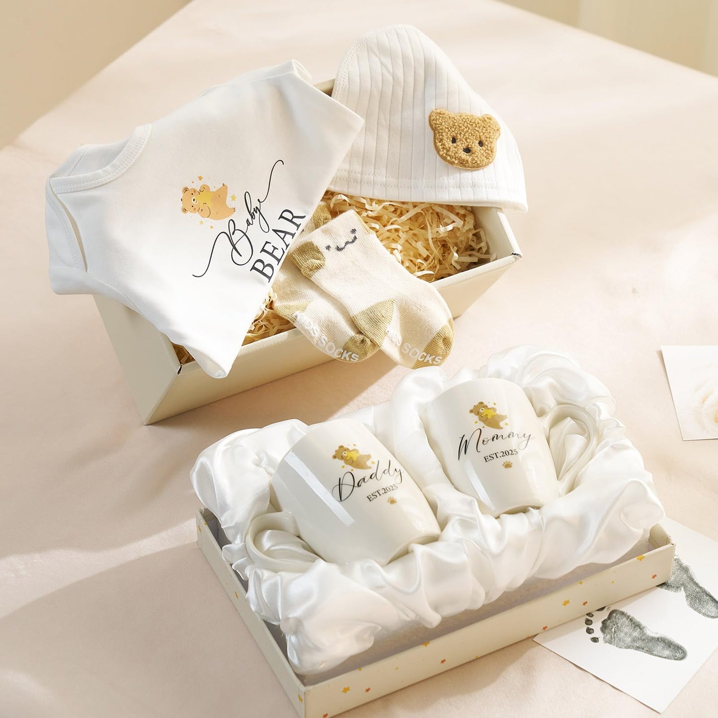 AW BRIDAL New Mom Gifts for Women, Pregnancy Gifts for New Parents First Time Moms, 2025 Gender Reveal Gift with Mom and Dad Coffee Mugs for Expecting Parents to Be, Baby Shower