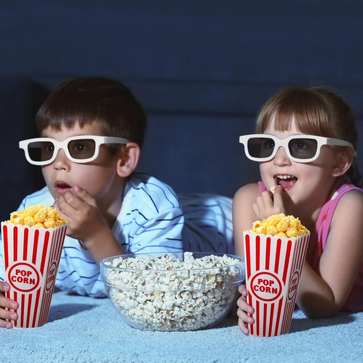 Yuxung Plastic Popcorn Boxes Red and White Striped Popcorn Buckets Bulk Reusable Open Top Containers for Movie Night, Classic Retro Style, 7.7 x 3.9 x 2.4 Inch(15 Pcs)