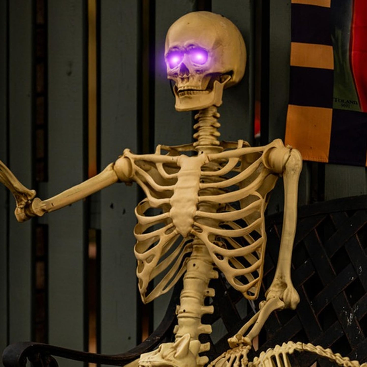 Halloween Led Glowing Eyes with Timer,2 Pcs Light Up Skeleton Eyes,Horror DIY Eyes for Masks,Pumpkins,Tombstones,and Props(Batteries Not Included) (Purple)