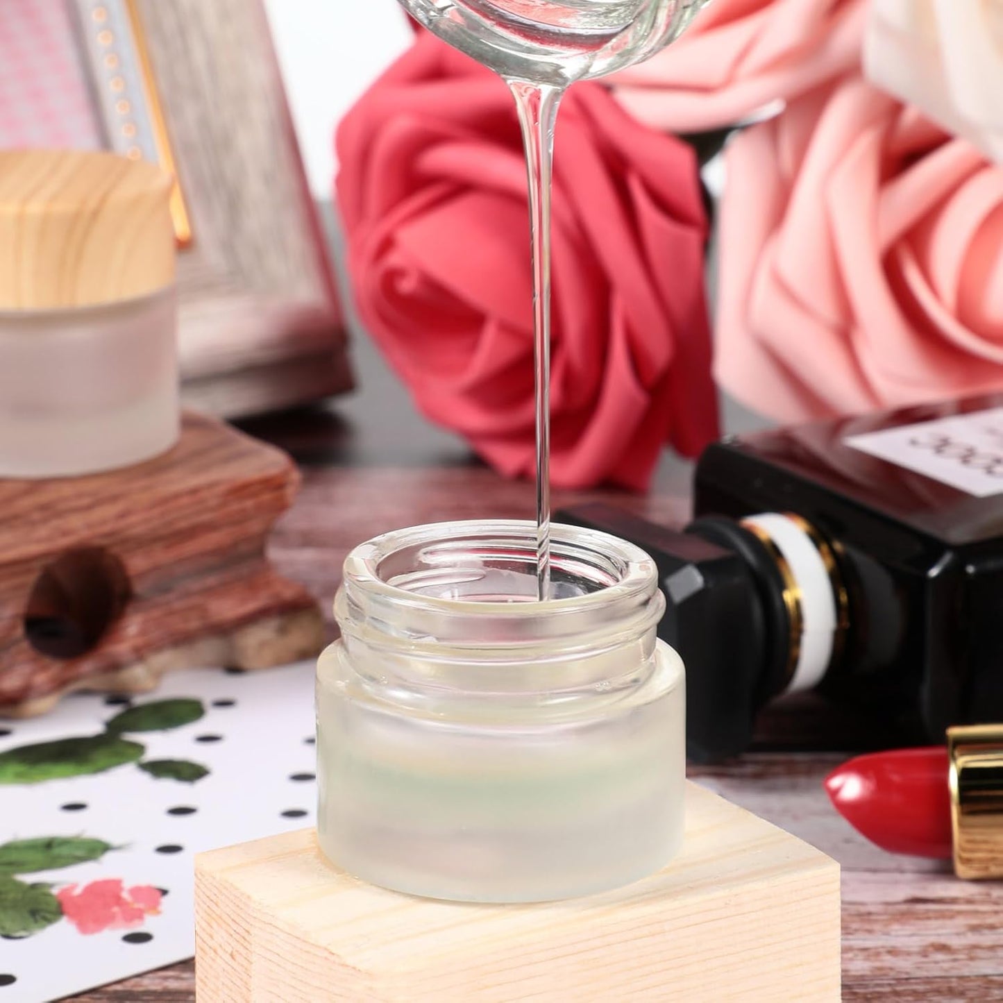 Geiserailie 100 Pieces Glass Cosmetic Containers Empty Sample Jars with Leak Proof Lids Makeup Sample Containers for Lotion Cream Cosmetic (5 Gram)