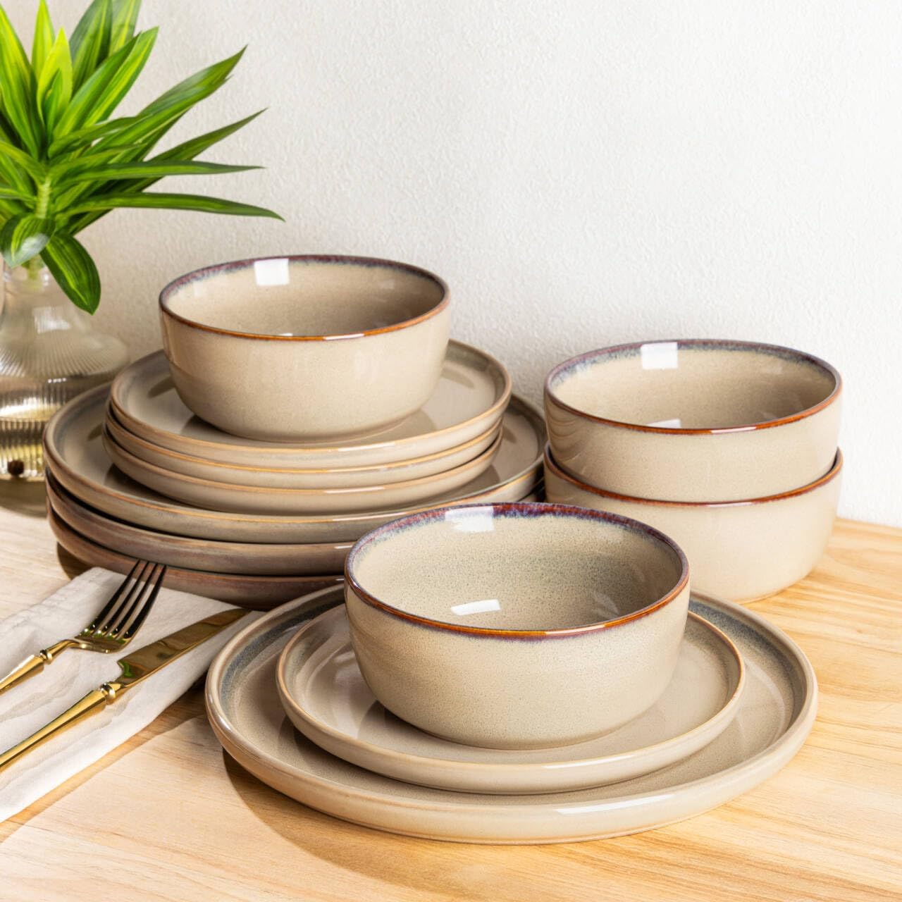 AmorArc Stoneware Dinnerware Sets,Round Reactive Glaze Ceramic Plates and Bowls Sets,Highly Scratch Resistant | Dishwasher & Microwave Safe Dishes,Service for 6 (18pc)