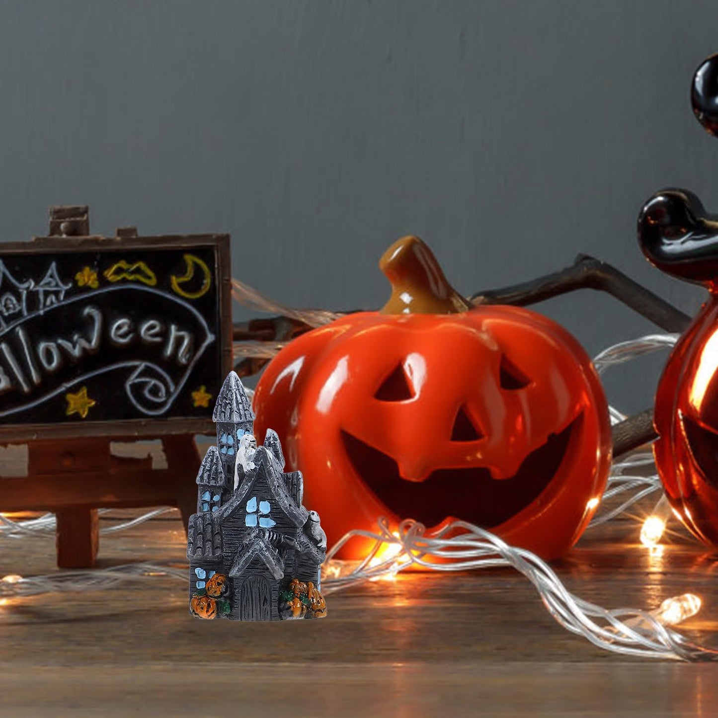 LOGOFUN 4pcs Halloween Miniature House Statue Resin Mini Haunted House Figurines for DIY Crafts Halloween Micro-Landscape Decoration