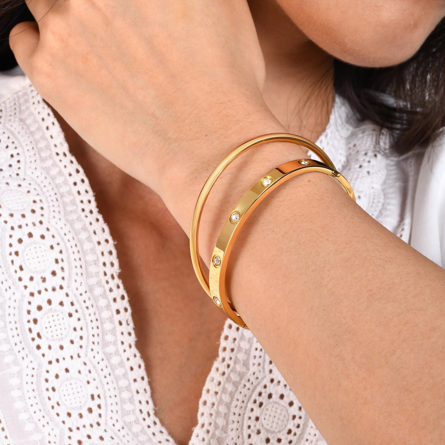 MPRAINBOW Gold Bracelets for Women, 2Pcs 18K Gold Plated Cubic Zirconia Bangle Crystal Friendship Bracelet Jewelry,Wedding Party Christmas Birthday Gifts for Her Girlfriend Sister Daughter