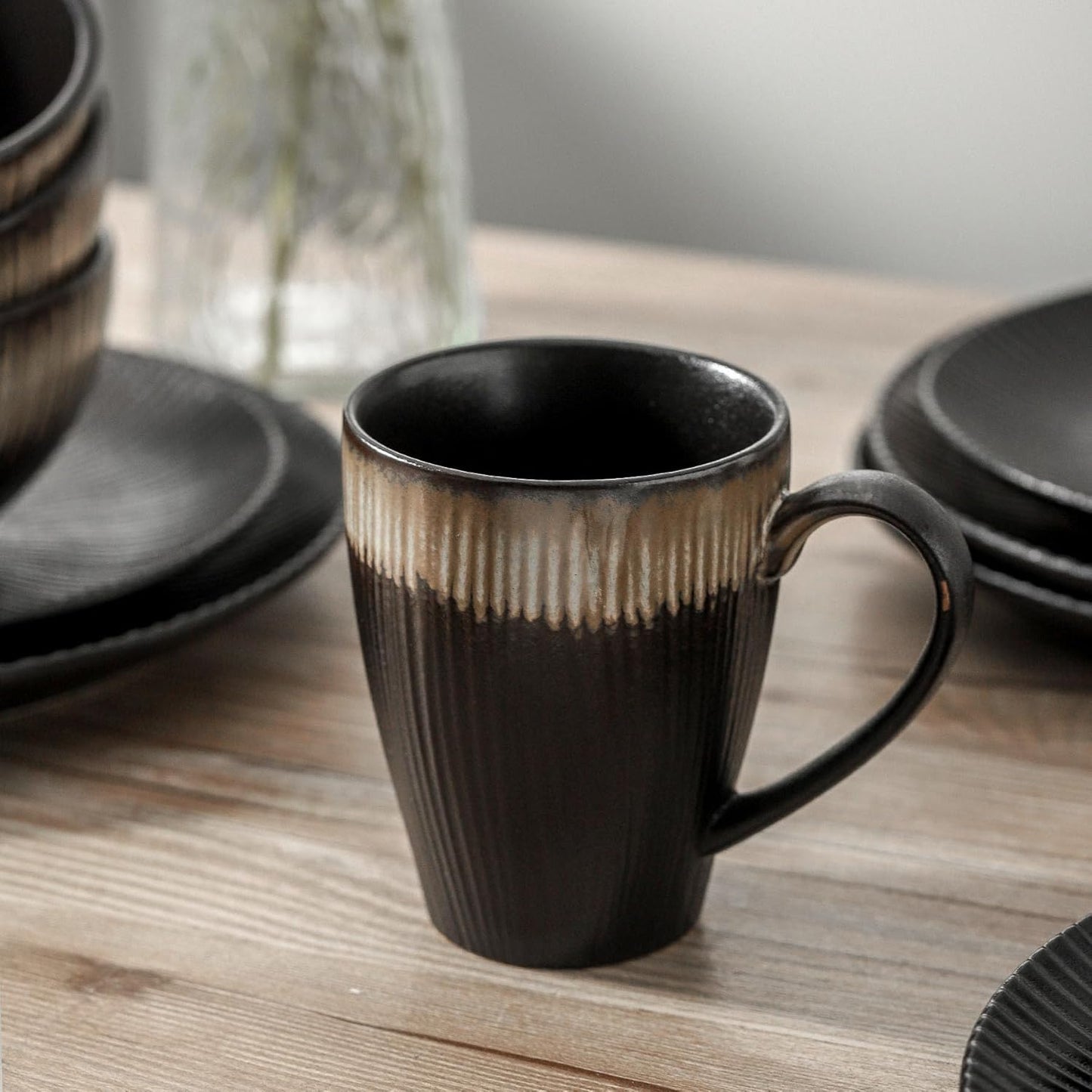 KOOV Ceramic Dinnerware Set of 16, Plates, Bowls, Cups & Dessert Plates for Party, Microwave & Dishwasher Safe, Stripe Series (Rough Black)