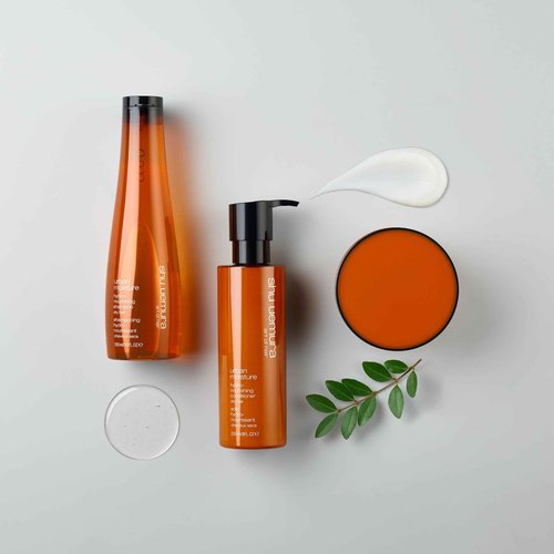 shu uemura art of hair Urban Moisture Hydro-Nourishing Deep Conditioner - Detangles, Smooths, and Reduces Frizz, Hydrates and Nourishes Dry Hair, Fights Pollution, 8 Fl Oz