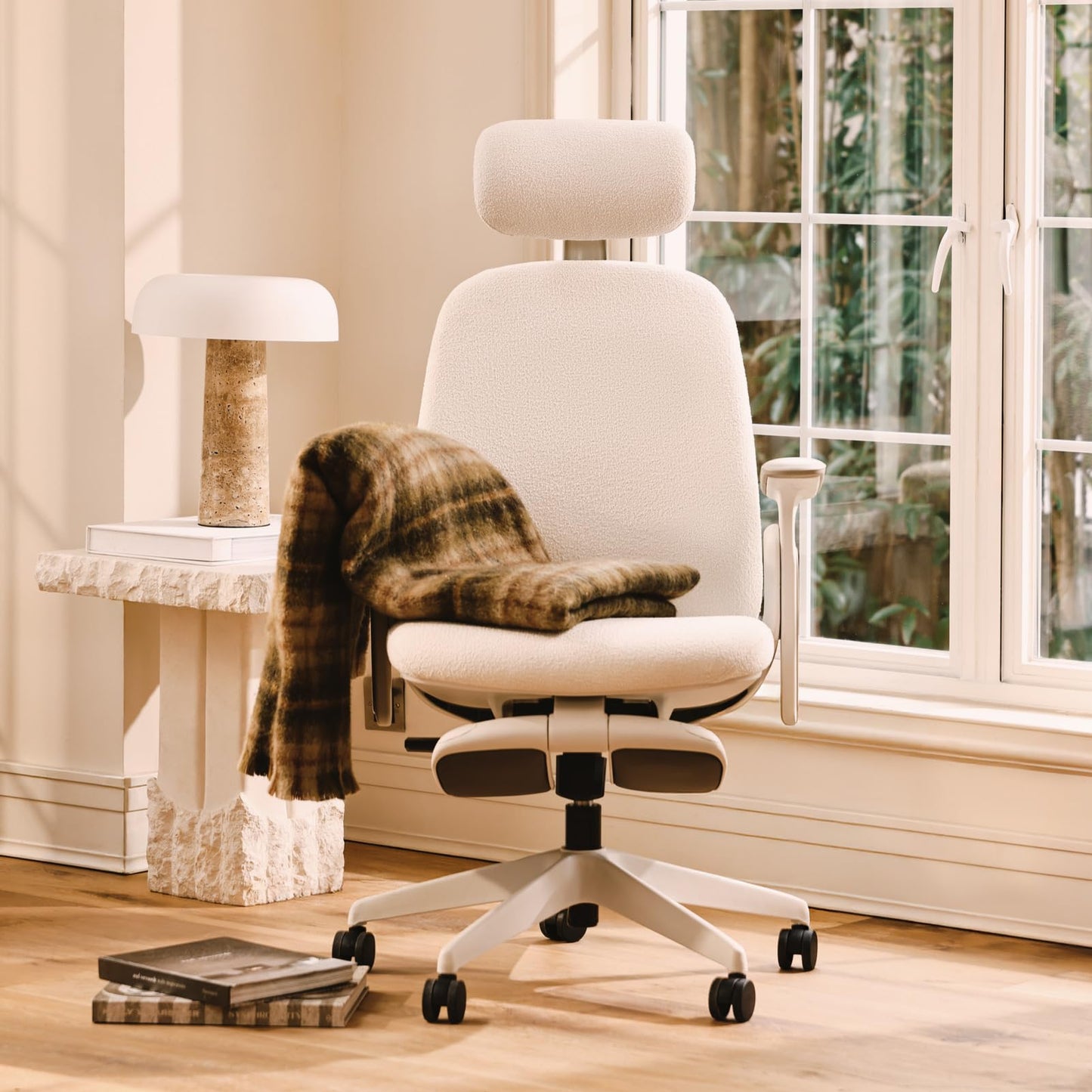 TopJob Designer Office Chair, Napa Bouclé Ergonomic Chair, Ergonomic Home and Office Chiar with Headrest and Footrest, Ergonomic High-Back Bouclé Cream Rolling Work Swivel Chairs (Cream)