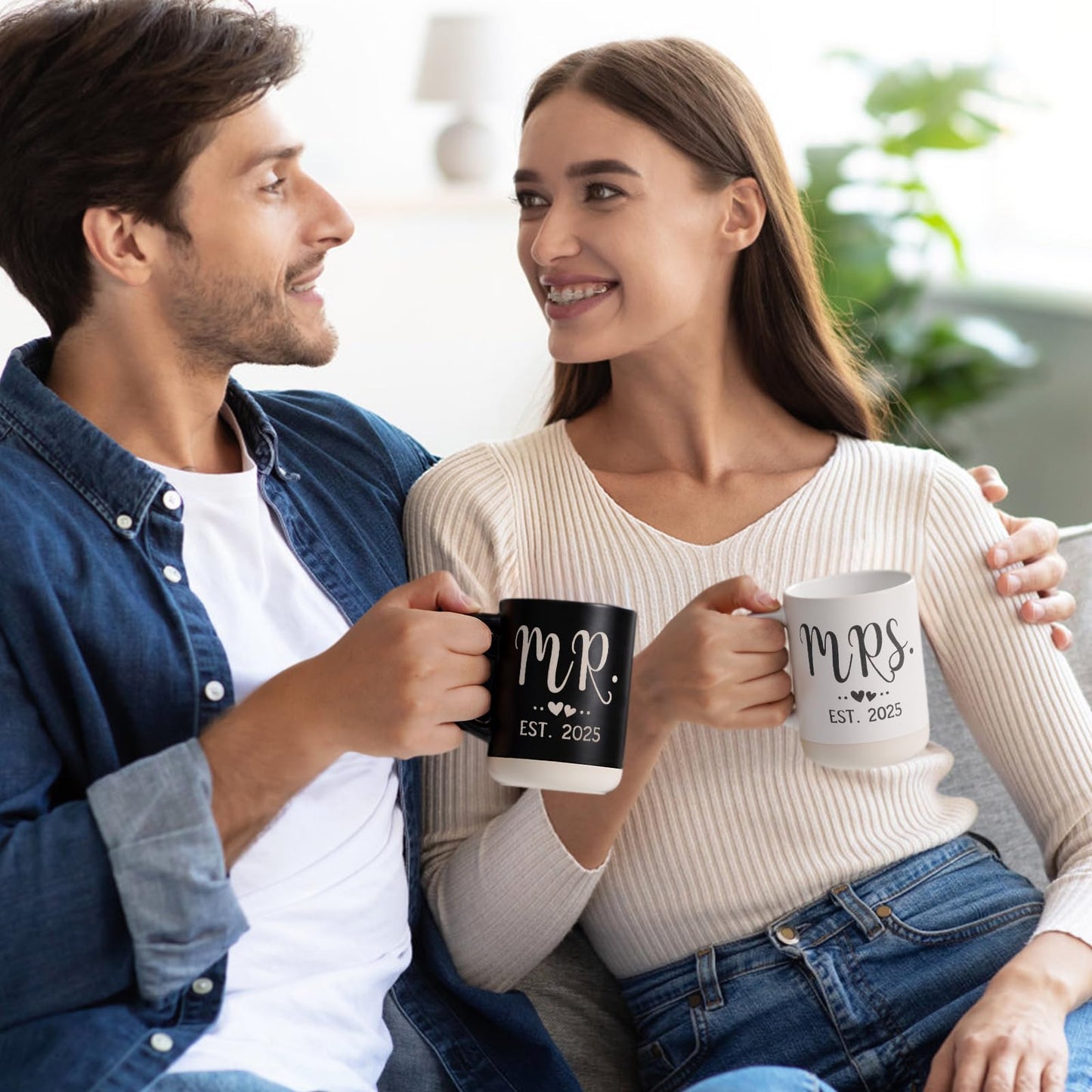 Cabtnca Wedding Gifts, Mr and Mrs Gifts, Engagement Gifts for Couples, Bridal Shower Gifts, Mr and Mrs Est 2025 Mugs, Wedding Registry Gifts for Her Him, Wedding Gifts for Newlyweds, 16 Oz