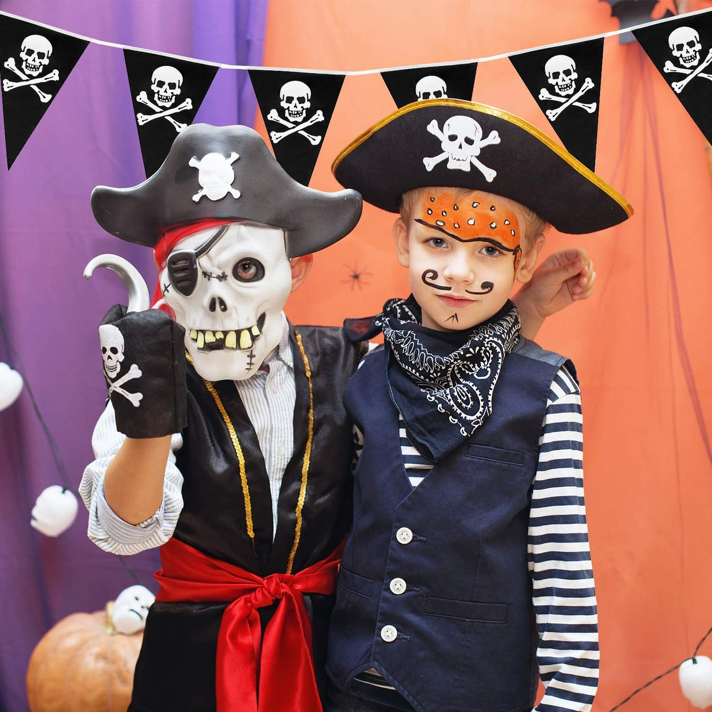 Tatuo 60 Pcs Pirate Banner Skull Halloween Pirate Flag Birthday Party Decorations Jolly Roger Ship Triangle Pennant Bunting Decor for Halloween Celebration Decor Outdoor Party Supplies