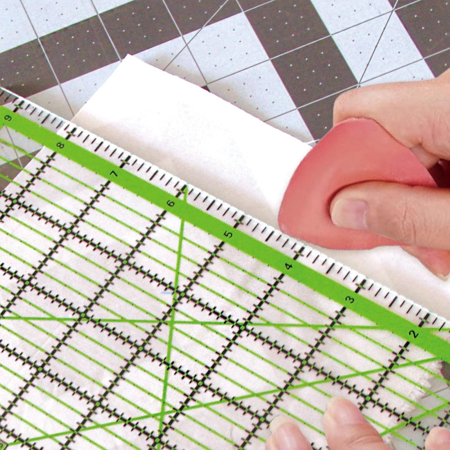 Quilting Rulers, Acrylic Quilt Ruler,4 Square Fabric Cutting Ruler (4.5"X4.5", 6"X6", 9.5"X9.5", 12.5"X12.5"), Quilting Templates with Non Slip Rings.