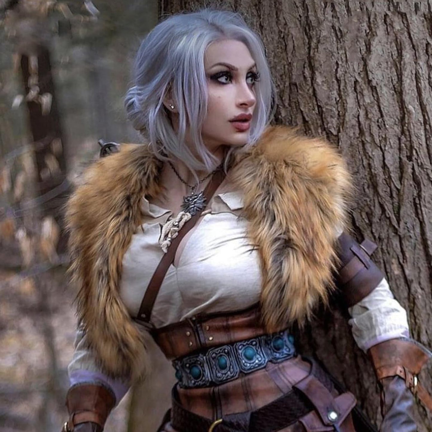 L'VOW Viking Faux Fur Collar Shawl Shoulder Fur Wrap Scarf Warrior Pirate Cosplay Costume Halloween Accessory for Women(Brown)