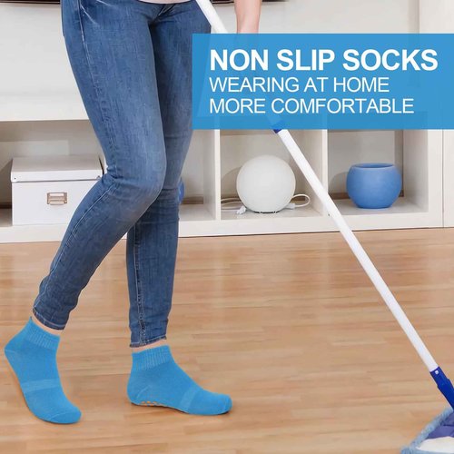 Sophproton 100 Pairs Trampoline Socks Bulk Pack Non Slip Grip Yoga Socks Pilates Hospital Slipper Socks for Men Women Teens