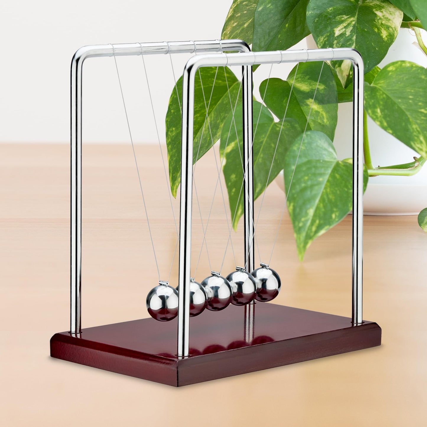 Playbees Newton's Cradle Pendulum Balance Balls Science Physics Gadget 5 Beads Brown Kinetic Motion Toy Desktop Decoration Calm Down Fidgets Accessories Physics Learning Desk Toy