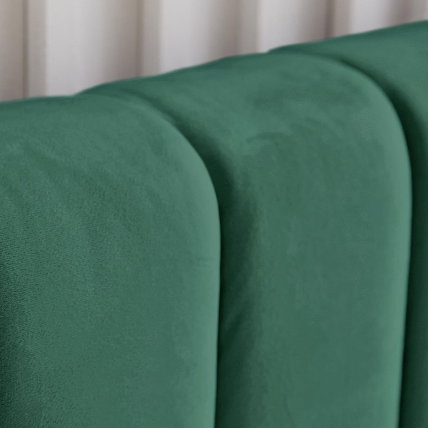 Livinia Twin Size Elton Velvet Platform Bed, Upholstered Bed Frame with Vertical Channel Tufted Headboard Footboard, Strong Wood Slats, No Box Spring Needed, Green (Twin)