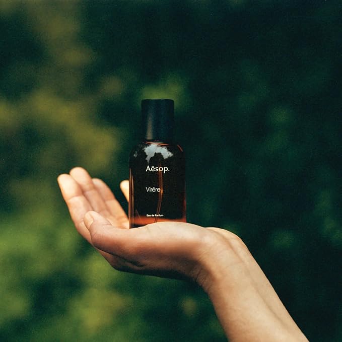 Aesop Virēre Eau de Parfum | Bergamot, Fig, and Green Tea Scent | Fresh Citrus, Green, and Woody Aroma | Unisex | 1.6 fl oz